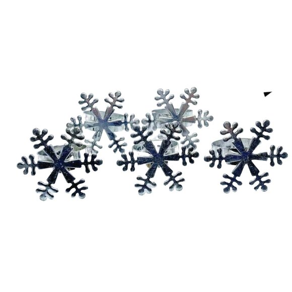 Silver Christmas Snowflake Napkin Rings Set Of Five - Picture 1 of 10